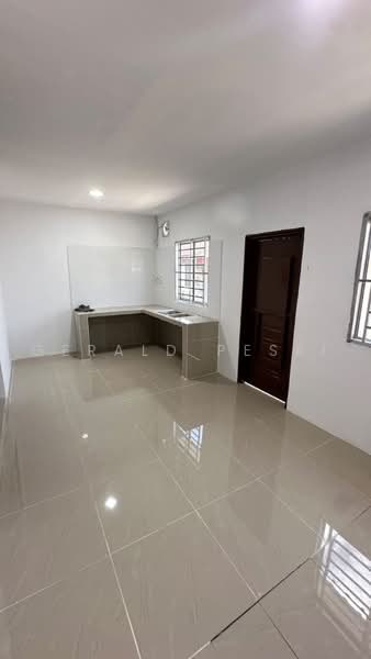 1-storey Terraced House for Sale in Taman Keladi (Sungai Petani) - Gerald Peski - Kitchen - PropertyGuru.com.my