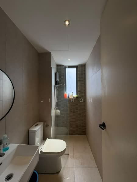Service Residence for Rent at Kenwingston Platz - Jie Hoh - Bathroom - PropertyGuru.com.my
