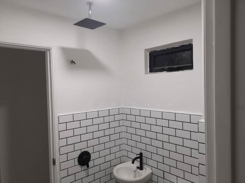 Rumah Teres 2-Tingkat untuk Dijual di Seri Kembangan (Selangor) - Jason Chun - Bathroom - PropertyGuru.com.my