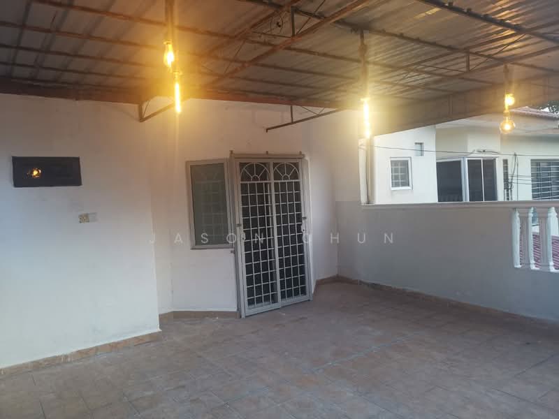 Rumah Teres 2-Tingkat untuk Dijual di Seri Kembangan (Selangor) - Jason Chun - Exterior - PropertyGuru.com.my