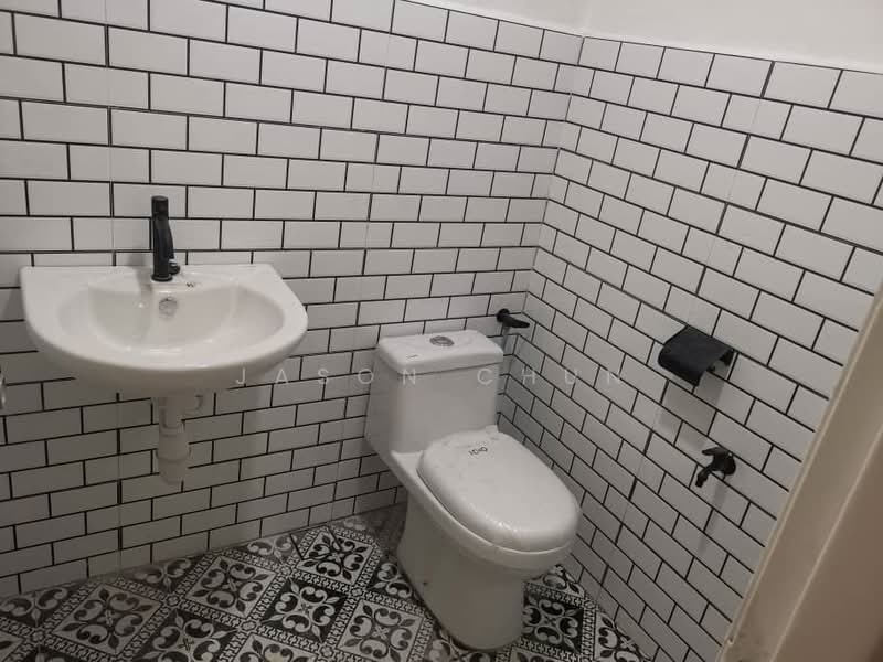 Rumah Teres 2-Tingkat untuk Dijual di Seri Kembangan (Selangor) - Jason Chun - Bathroom - PropertyGuru.com.my