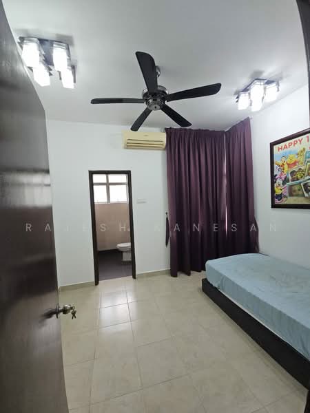 Semi-Detached House for Sale in Kota Emerald (Rawang) - Rajesh Kanesan - Bedroom - PropertyGuru.com.my