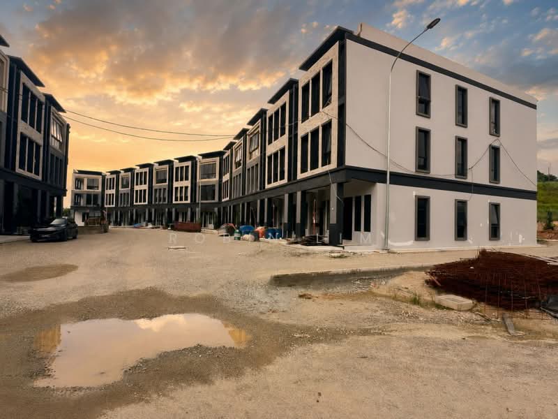 Shop for Rent in Setia Tropika (Johor Bahru) - Robin Lim - Exterior - PropertyGuru.com.my