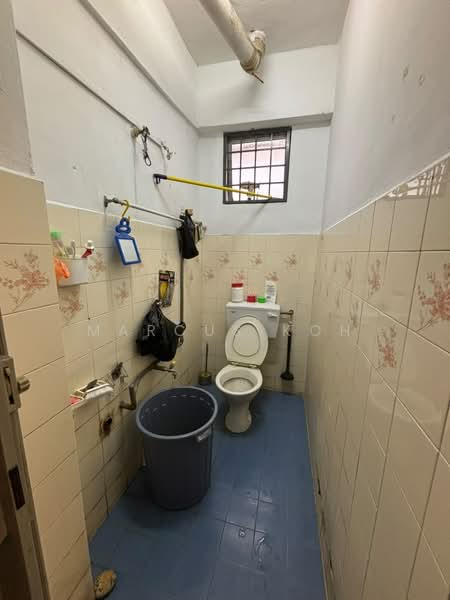 Pangsapuri untuk Dijual di Taman Sri Kuching - Marcus Koh - Bathroom - PropertyGuru.com.my