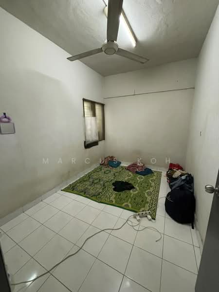 Pangsapuri untuk Dijual di Taman Sri Kuching - Marcus Koh - Bedroom - PropertyGuru.com.my