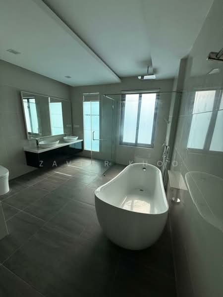 Rumah Banglo untuk Dijual di Shah Alam (Selangor) - ZAVIER KHOO - Bathroom - PropertyGuru.com.my