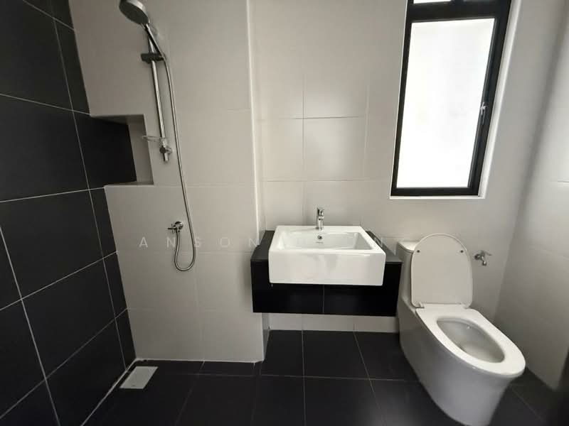 Cluster House for Sale in Eco Botanic (Iskandar Puteri (Nusajaya)) - Anson Hiong - Bathroom - PropertyGuru.com.my