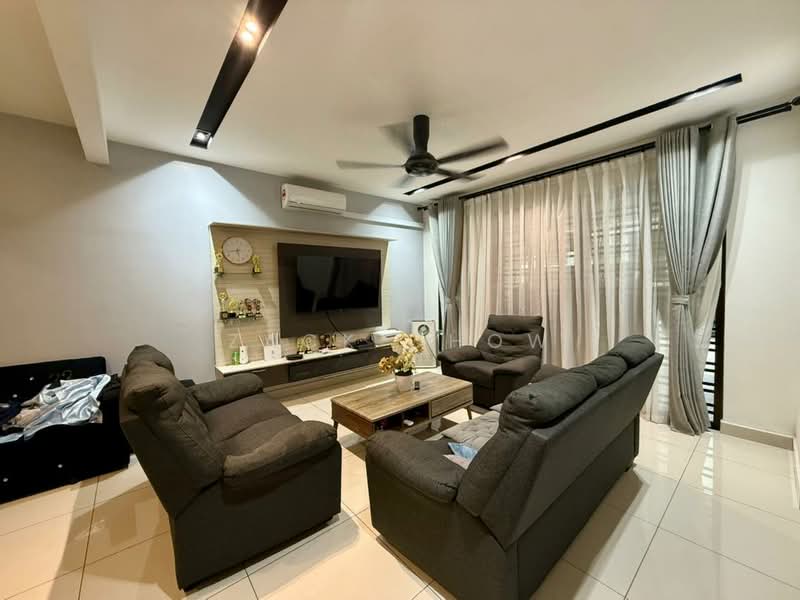Rumah Teres 2-Tingkat untuk Dijual di Bandar Tiram (Ulu Tiram) - Zack Chow - Living Room - PropertyGuru.com.my