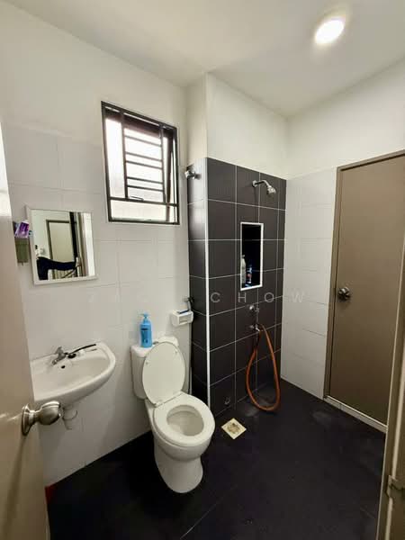 Rumah Teres 2-Tingkat untuk Dijual di Bandar Tiram (Ulu Tiram) - Zack Chow - Bathroom - PropertyGuru.com.my