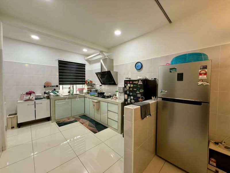 Rumah Teres 2-Tingkat untuk Dijual di Bandar Tiram (Ulu Tiram) - Zack Chow - Kitchen - PropertyGuru.com.my