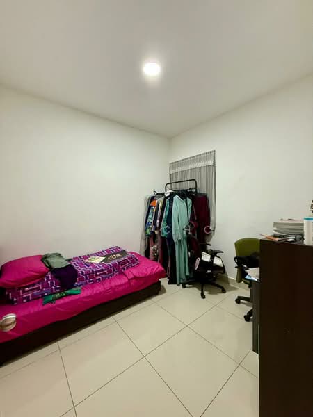 Rumah Teres 2-Tingkat untuk Dijual di Bandar Tiram (Ulu Tiram) - Zack Chow - Bedroom - PropertyGuru.com.my