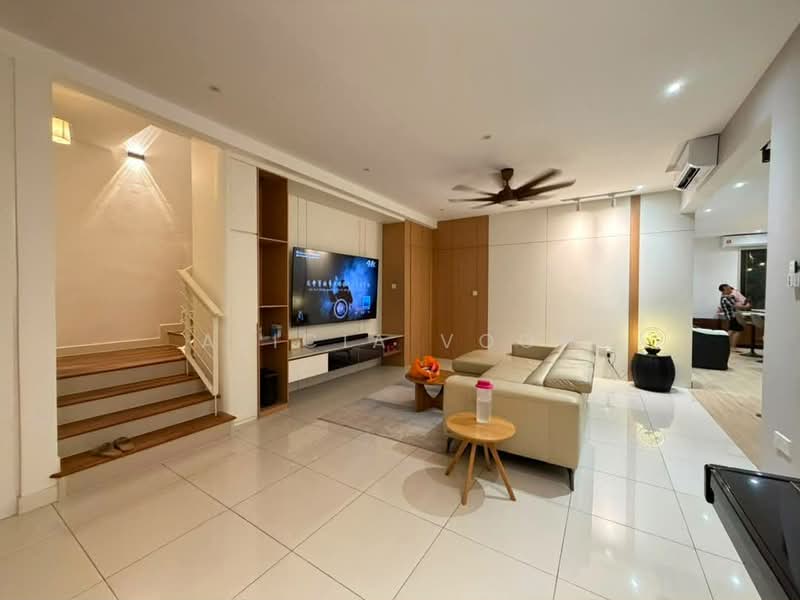 Rumah Berkembar untuk Dijual di Bandar Dato Onn (Tebrau) - Alicia Voon - Living Room - PropertyGuru.com.my