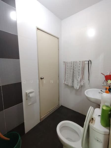 2-storey Terraced House for Sale in Setia Tropika (Johor Bahru) - Queenie Ng - Bathroom - PropertyGuru.com.my