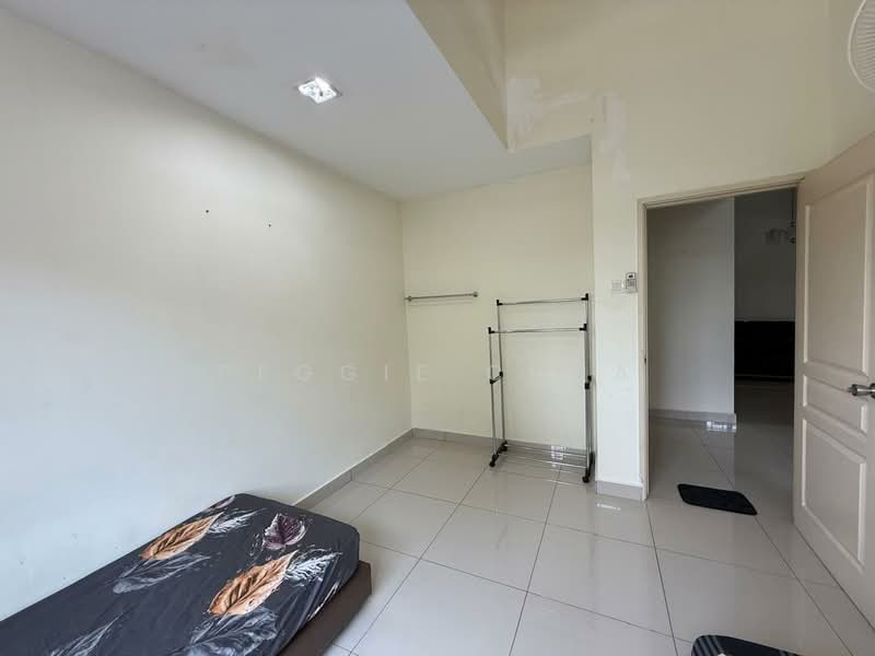 Rumah Teres 2 Tingkat untuk Disewa di Taman Damansara Aliff (Tampoi) - Peggie Chua - Bedroom - PropertyGuru.com.my