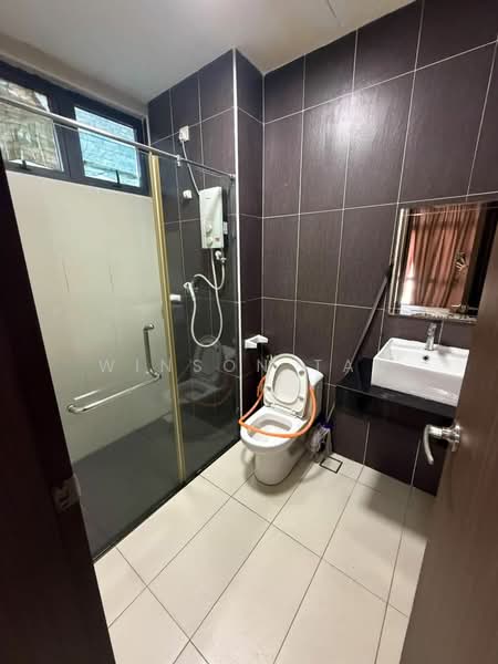 Service Residence for Sale at D'Secret Garden (Pangsapuri Kempas Indah) - Winson Tan - Bathroom - PropertyGuru.com.my