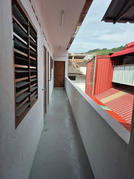 Shop / Office untuk Dijual di Taman Bunga Raya (Mantin) - Siew Yoong - Exterior - PropertyGuru.com.my