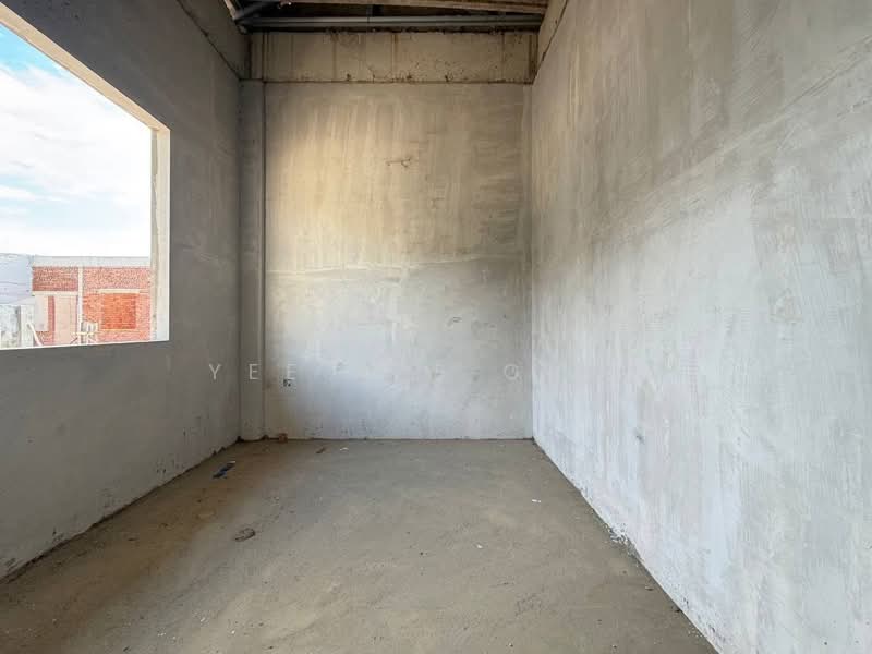Semi-Detached House for Sale in Miri (Sarawak) - Yee Sze Chai - PropertyGuru.com.my
