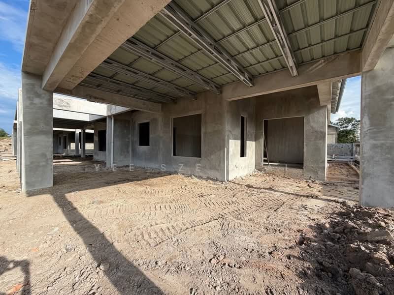 Semi-Detached House for Sale in Miri (Sarawak) - Yee Sze Chai - PropertyGuru.com.my