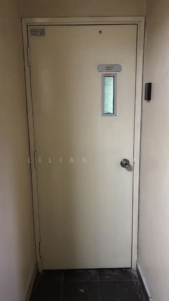 Shop / Office for Sale in Leisure Commerce Square (Petaling Jaya) - Lilian Tan - Entrance - PropertyGuru.com.my