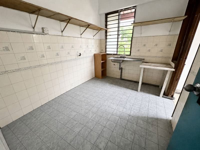 Pangsapuri untuk Dijual di Ixora Apartments - Fazri . - PropertyGuru.com.my