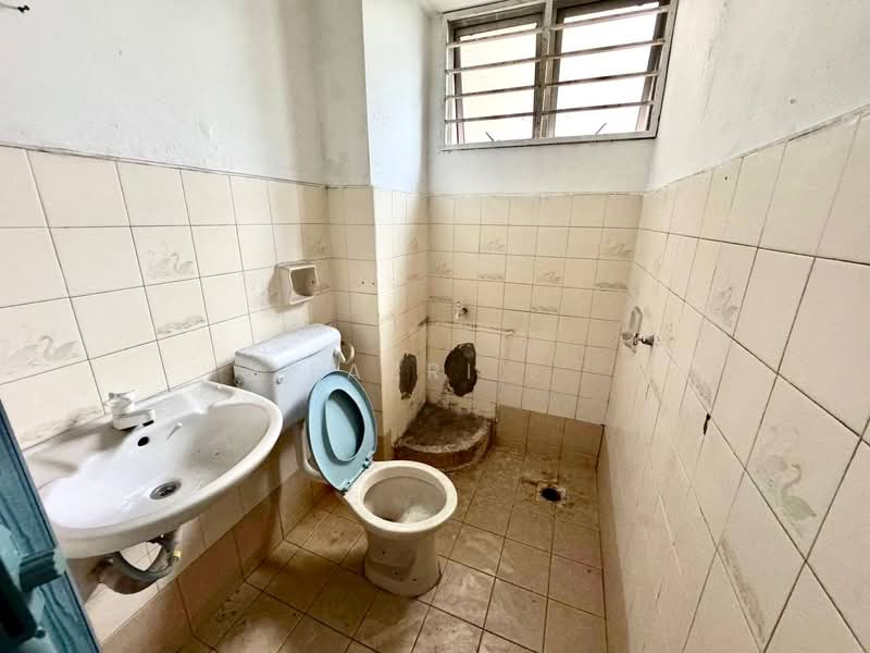 Pangsapuri untuk Dijual di Ixora Apartments - Fazri . - PropertyGuru.com.my