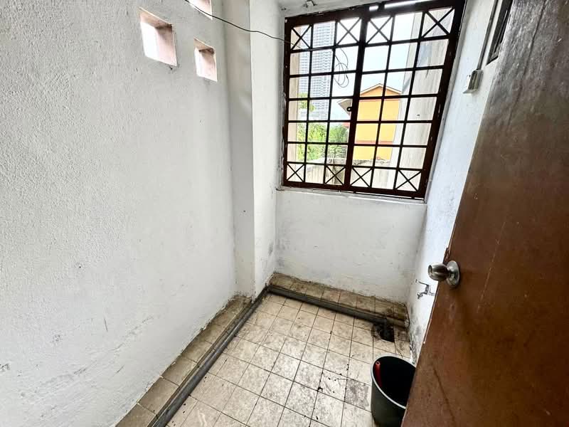 Pangsapuri untuk Dijual di Ixora Apartments - Fazri . - PropertyGuru.com.my