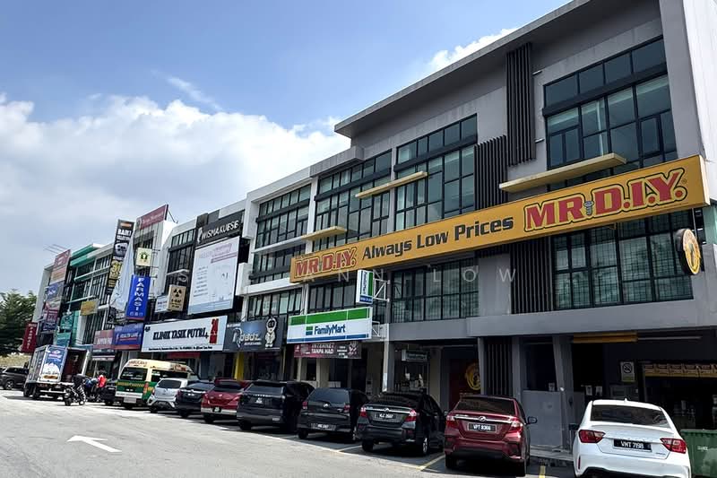 Shop for Rent in Bandar Tasik Puteri (Rawang) - Sue Ann Low - PropertyGuru.com.my
