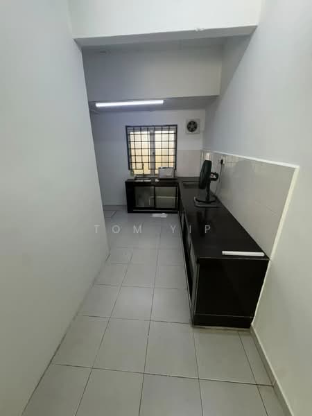 Rumah Teres 2 Tingkat untuk Dijual di Batu Caves (Selangor) - Tom Yip - Kitchen - PropertyGuru.com.my