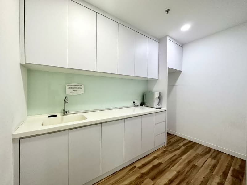 Kedai / Pejabat untuk Dijual di Taman Melawati (Ulu Kelang) - King Wha - Interior - PropertyGuru.com.my