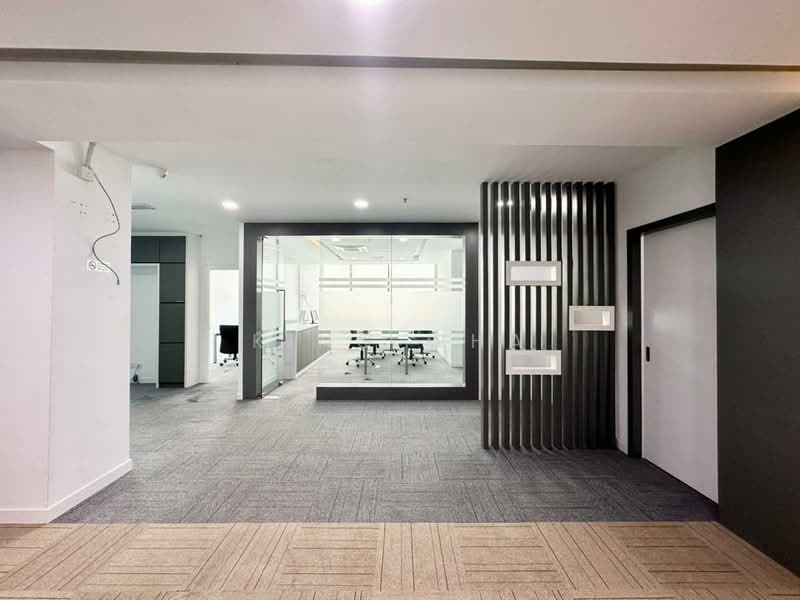Kedai / Pejabat untuk Dijual di Taman Melawati (Ulu Kelang) - King Wha - Interior - PropertyGuru.com.my