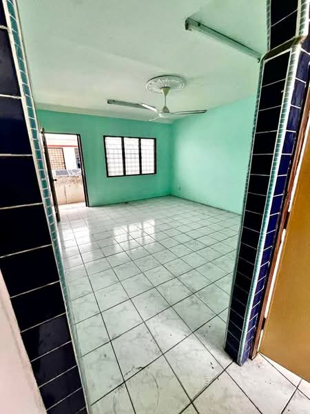 Apartment for Sale at Pangsapuri Baiduri - Fazri . - PropertyGuru.com.my