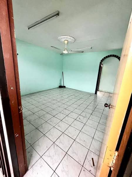 Apartment for Sale at Pangsapuri Baiduri - Fazri . - PropertyGuru.com.my