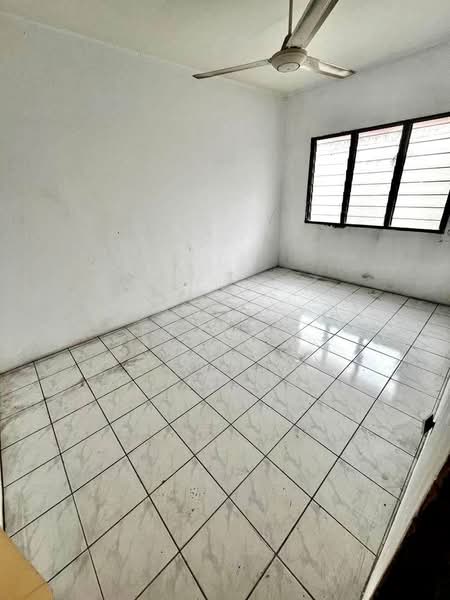 Apartment for Sale at Pangsapuri Baiduri - Fazri . - PropertyGuru.com.my