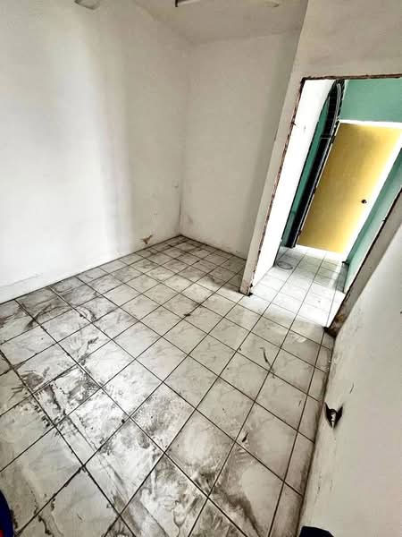 Apartment for Sale at Pangsapuri Baiduri - Fazri . - PropertyGuru.com.my