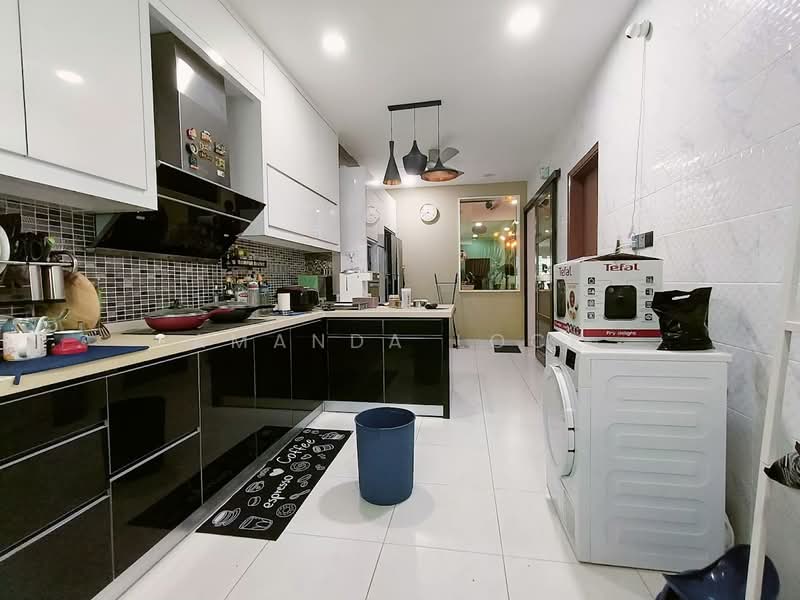 2-storey Terraced House for Sale in Denai Alam (Shah Alam) - Amanda Lock - Kitchen - PropertyGuru.com.my