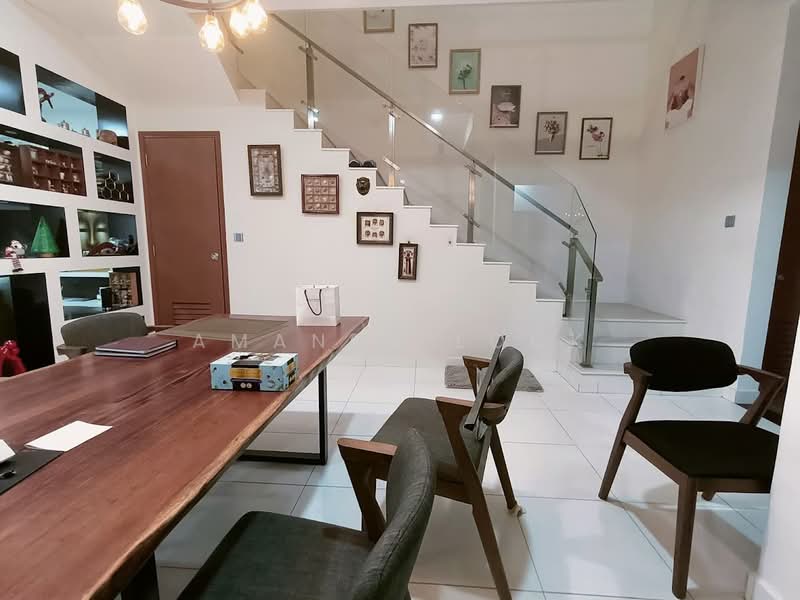 2-storey Terraced House for Sale in Denai Alam (Shah Alam) - Amanda Lock - Dining Room - PropertyGuru.com.my