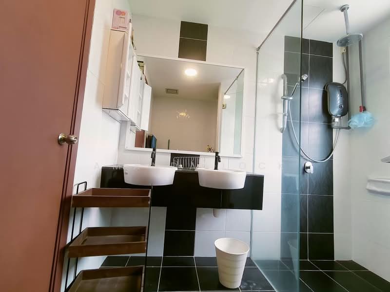 2-storey Terraced House for Sale in Denai Alam (Shah Alam) - Amanda Lock - Bathroom - PropertyGuru.com.my