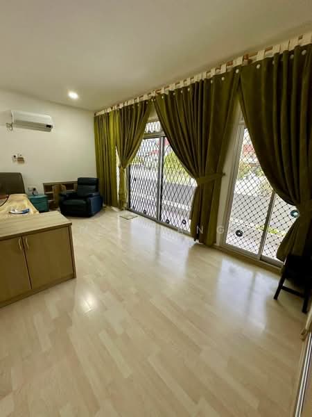 Rumah Berkembar untuk Dijual di Island Park (Jelutong) - Ms Chang - PropertyGuru.com.my