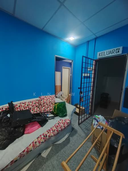Shop for Sale in Wangsa Maju (Kuala Lumpur) - King Wha - Living Room - PropertyGuru.com.my