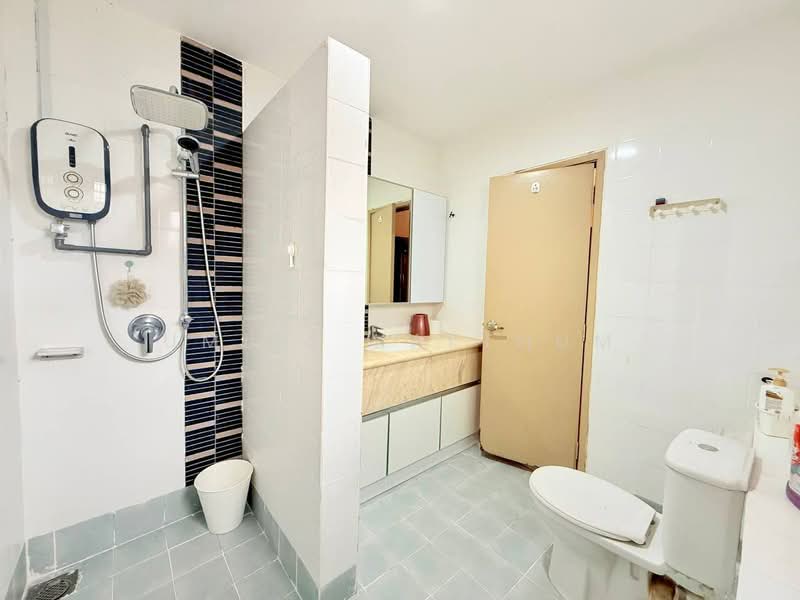 Bungalow for Sale in Lavender Heights (Senawang) - Umies Kalthum - Bathroom - PropertyGuru.com.my