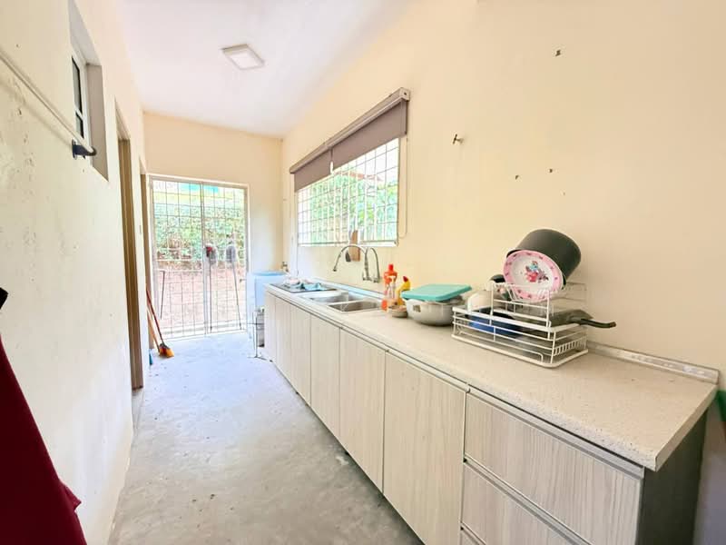 Bungalow for Sale in Lavender Heights (Senawang) - Umies Kalthum - Kitchen - PropertyGuru.com.my
