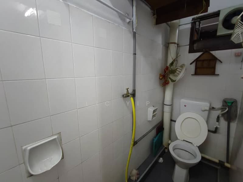 Pangsapuri untuk Disewa di Bandar Baru Sentul - Lic Yip - Bathroom - PropertyGuru.com.my