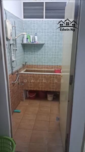 Semi-Detached House for Sale in Taman Tegoh (Pulau Tikus) - Edwin Ng - Bathroom - PropertyGuru.com.my