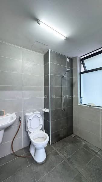 Servis Apartment untuk Dijual di KSL Avery Park - Wilson Teh - Bathroom - PropertyGuru.com.my