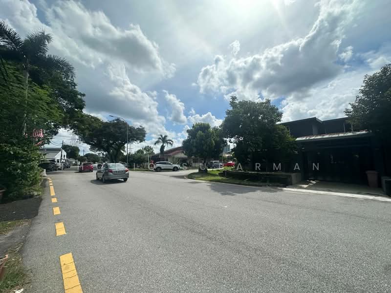 Rumah Teres 1 Tingkat untuk Dijual di Petaling Jaya (Selangor) - Thoriq Suparman - Exterior - PropertyGuru.com.my