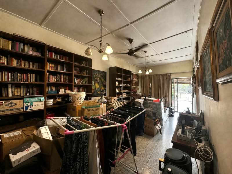 Rumah Teres 1 Tingkat untuk Dijual di Petaling Jaya (Selangor) - Thoriq Suparman - Living Room - PropertyGuru.com.my