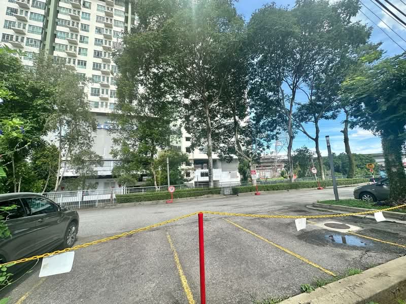 Rumah Teres 1 Tingkat untuk Dijual di Petaling Jaya (Selangor) - Thoriq Suparman - Exterior - PropertyGuru.com.my
