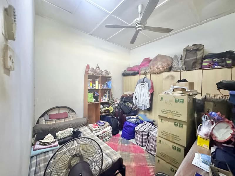 Rumah Teres 1 Tingkat untuk Dijual di Petaling Jaya (Selangor) - Thoriq Suparman - Bedroom - PropertyGuru.com.my