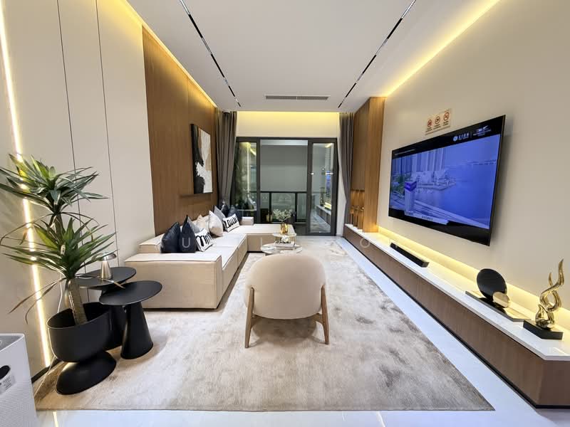 Apartment for Sale at R&F Princess Cove Phase 3-New Casa Suites - Austin Moh - Living Room - PropertyGuru.com.my