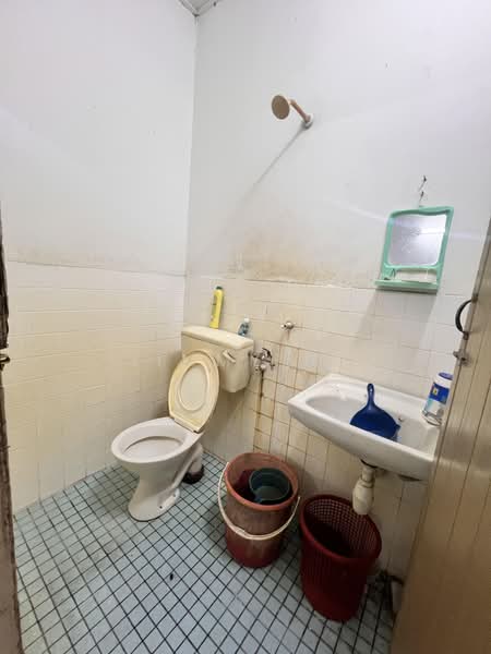 1-storey Terraced House for Sale in Taman Cheras Perdana (Cheras) - Jimmy Ng - Bathroom - PropertyGuru.com.my